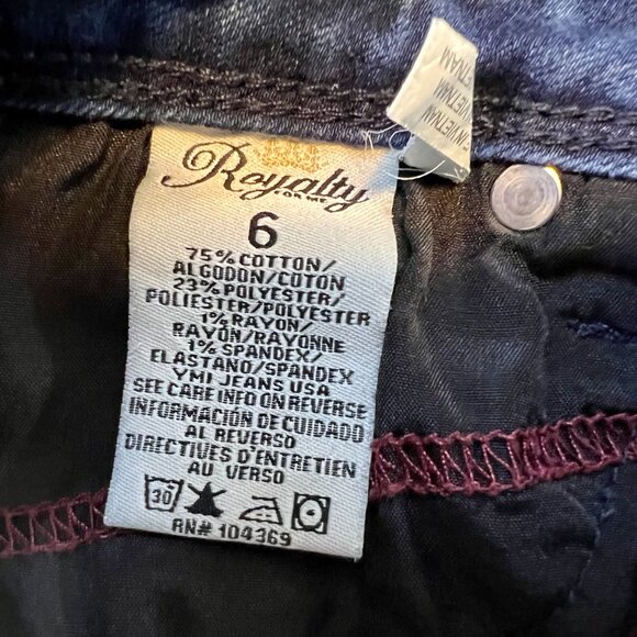 LAST CHANCE!  Fabulous Royalty WannaBettaButt? Distressed Skinny Jeans - Picture 10 of 10